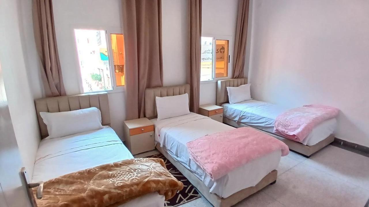 Hostel & Rooms City Center Варзазат Екстериор снимка