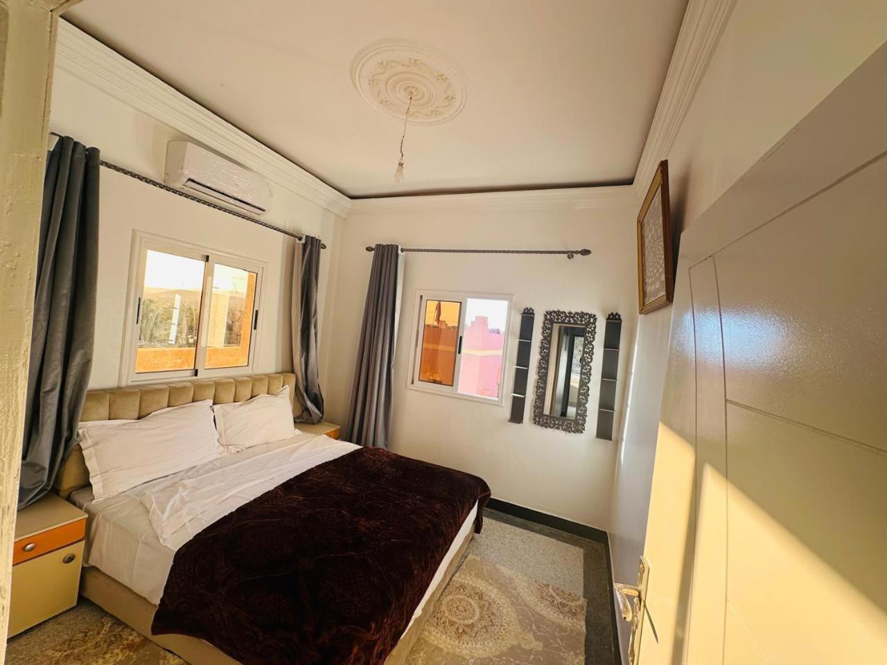 Hostel & Rooms City Center Варзазат Екстериор снимка